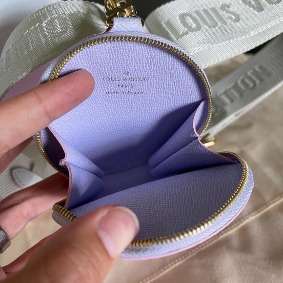 Louis Vuitton Sunrise Pastel Onthego PM - Picture 11 of 13